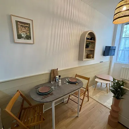 De Charme Hyper Centre *